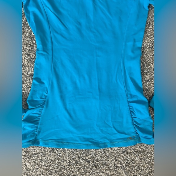 O’Neil 365 swim and sun long sleeve top size XS - Picture 6 of 8